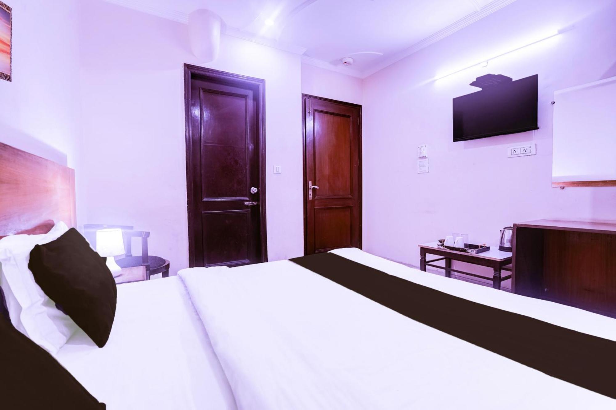 Fabhotel De Gold Nueva Delhi Exterior foto